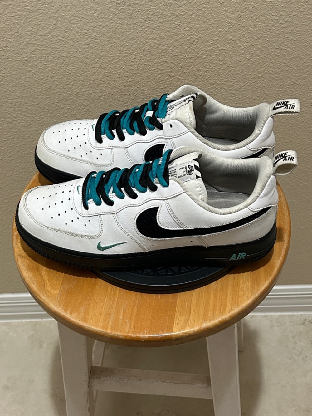 Nike Air Force 1 White Black Teal DR0155-100 - Picture 2 of 6